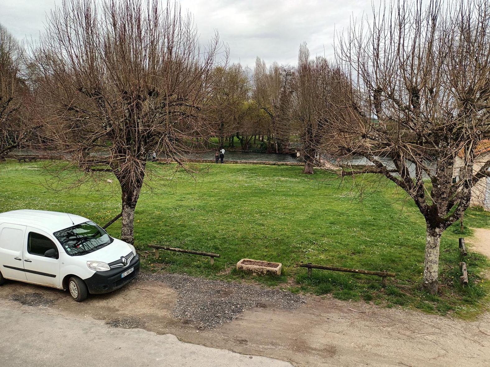 Apartament Au Bord De La Riviere Verteuil-sur-Charente Zewnętrze zdjęcie